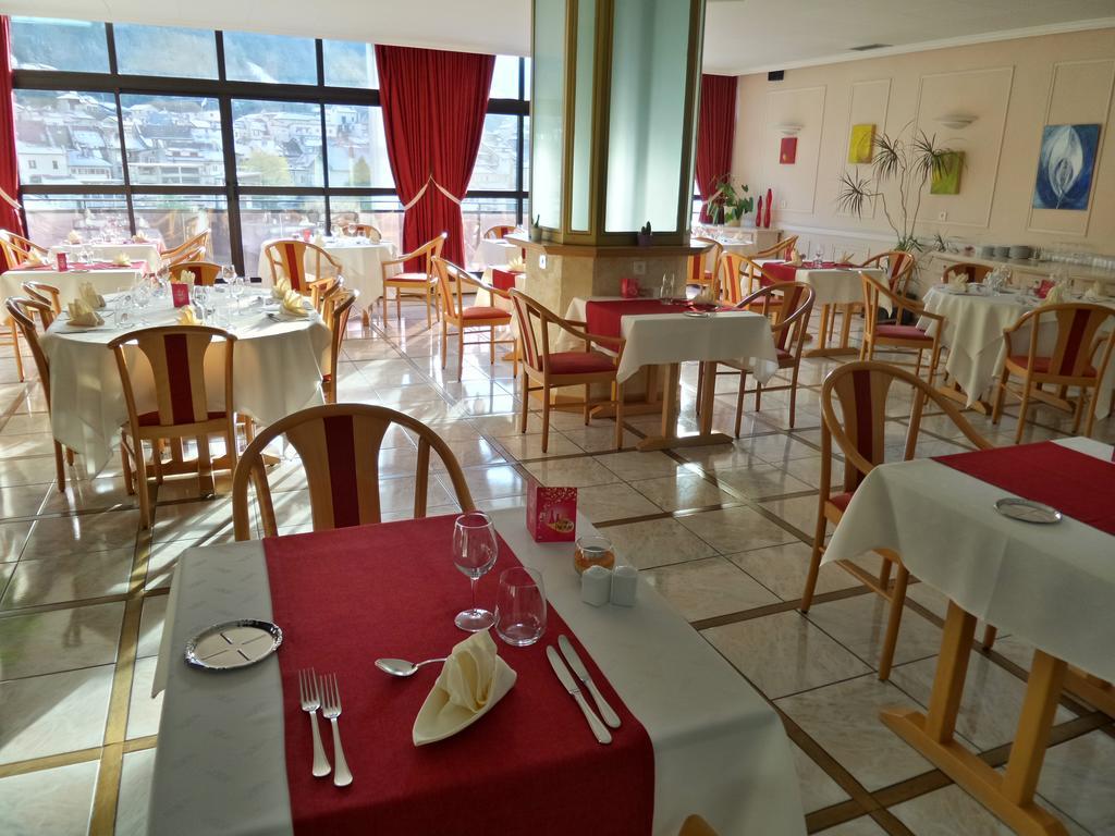 Jura Hotel Restaurant Le Panoramic Saint-Claude Dış mekan fotoğraf